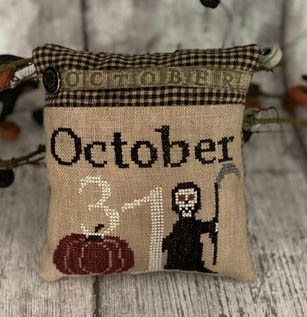 31st October Pillow